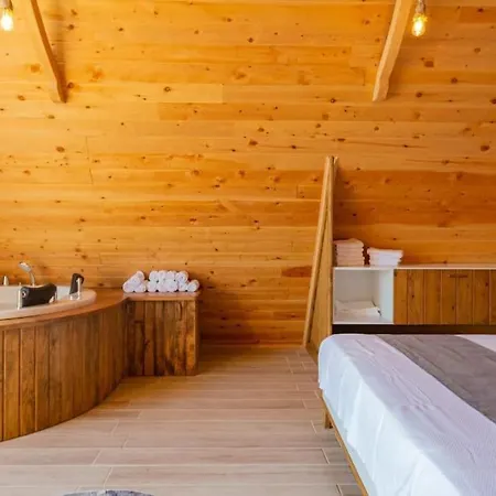 Вилла Zeytin Havuzlu Jakuzili